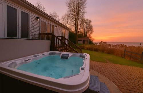 Lakefront Home in Madison - Private Beach - Photo 1