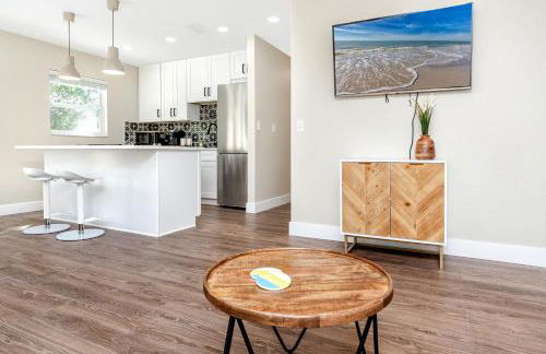 Modern Vacation Home 3BR 1BTH Close to Gulf Beach - Foto 10