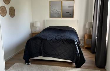 Schöne helle Wohnung - Foto 1