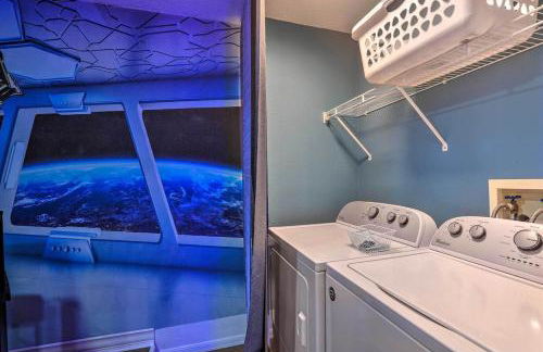 Near Disney, Private South Facing Pool, Star Wars Arcade Theater, 3 King Beds - Photo 44