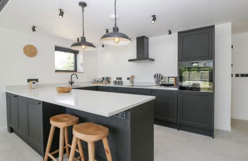 Basswood Barn - Photo 11