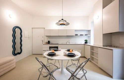 Design and Silence - Wide renovated apartment 2 stops form centrale - Foto 11