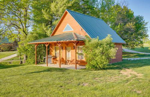 Cozy Columbia Cabin with Shared Lake Dock! - Foto 2
