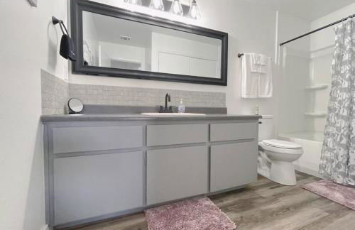 Lovely home central Coalinga-2BR Stopover near I-5 - Foto 14