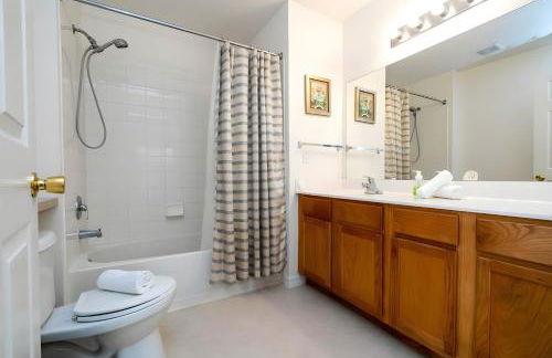 Charming 4-Bedroom Home in Venetian Bay 2208SV - Foto 27