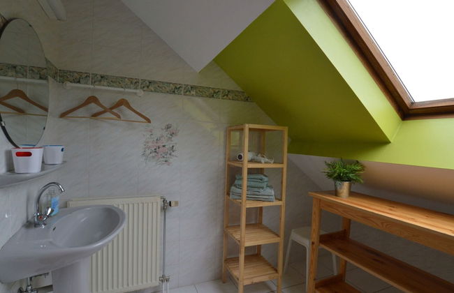 Nice Holiday Farmhouse Located in Sourbrodt near Ski Resort of Ovifat - Foto 19