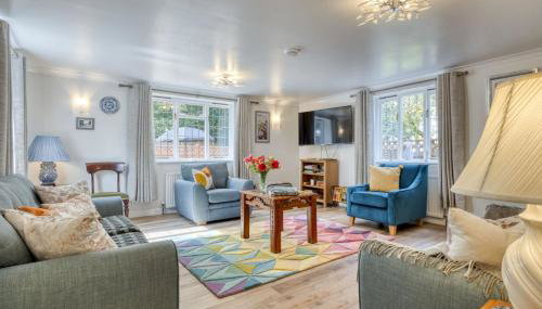 Augusta Cottage - Photo 2