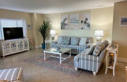 Always Summer On a White Sandy Beach - Foto 29