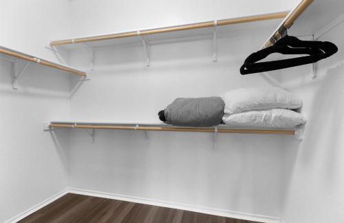 NEW 12 Bd Temple House, up to 14 PPL, Perfect for Families, Contractors, Large Groups, In Home Theatre, Arcade, Billiards - Professionally Managed By Stay Albatross Furnished Rentals - Foto 8