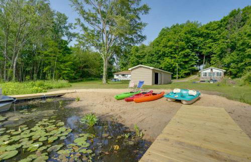 Lakefront Home in Hartford Hot Tub, Kayaks and Dock - Foto 34