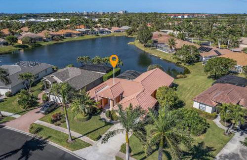 Lakeview Villa lovely pool home in gated community - Photo 6