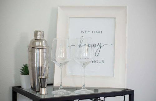 Manchaca 4 bedroom sleeps 10 Pool and Hot tub - Photo 32