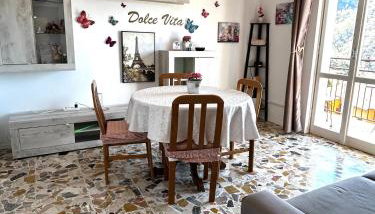 Dolce Vita - Fantastic view -Free Wi-fi & late check-out - Foto 4