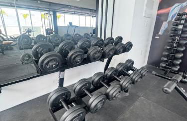 Ap próx ao shopping com garagem, piscina e ar - Foto 49