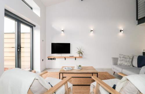 Linden Barn - Photo 4