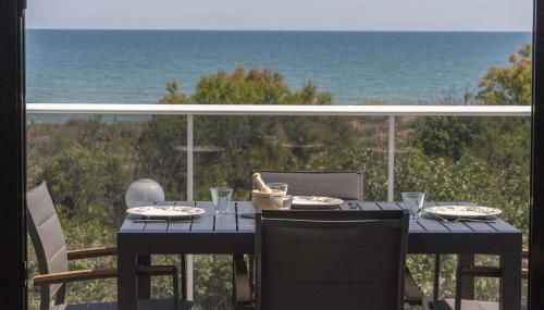 AT Almirall II - Photo 2