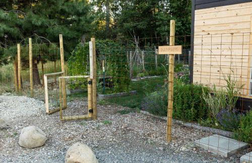 Trailside vacation home—easy walk to Winthrop - Foto 46