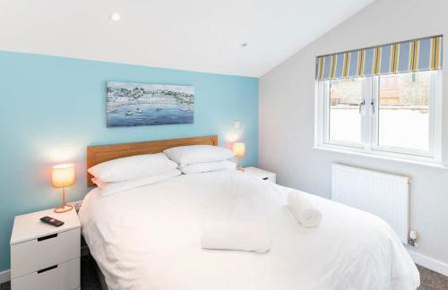 Seaside 3BD Retreat with Balcony & Stunning Views - Foto 6