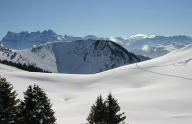 Chalet familial authentique et spacieux 2 chambres 4 à 6 personnes avec parking proche des remontées - Foto 21