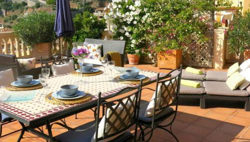 Apartamento en el Puerto de Sóller con gran terraza privada y vistas al mar. Piscina comunitaria. Localizado en un zona tranquila y muy soleada. Wifi gratis disponible. Parking. - Foto 5