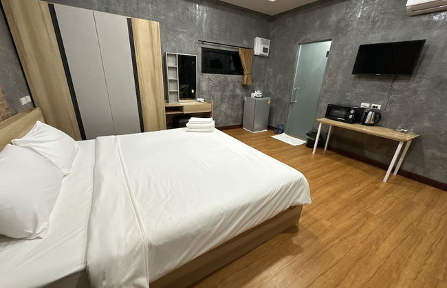 The Beatles Lagoon - Photo 12