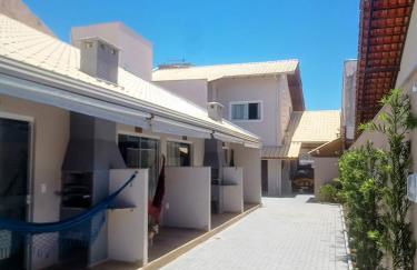 "Prainha Flats" com Jacuzzi e Piscina - Foto 9