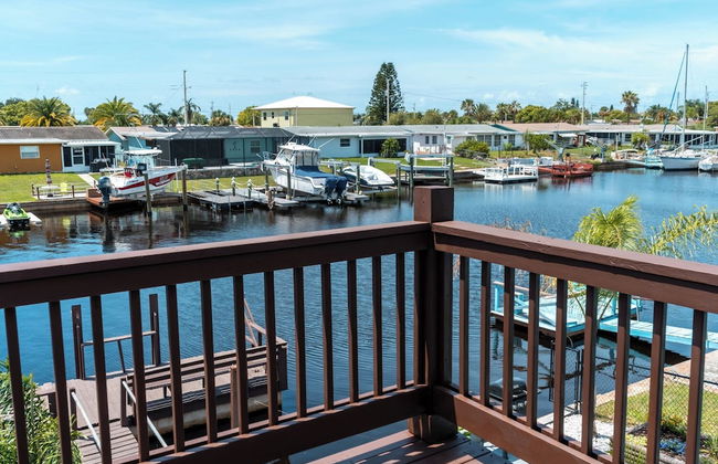 Waterfront Getaway and BBQ - Photo 24