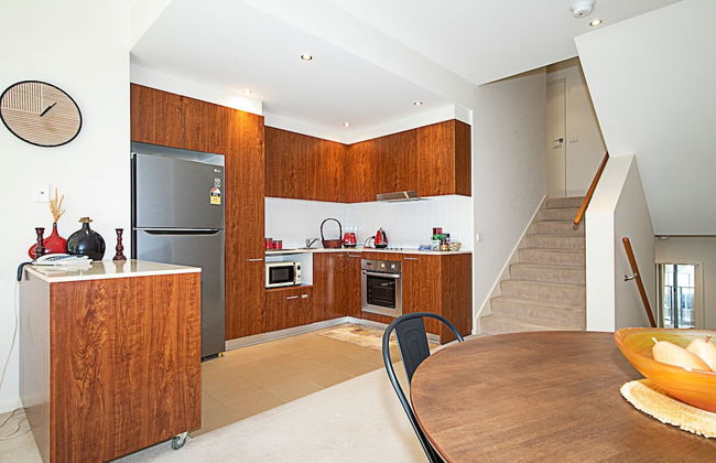 Spacious 1-Bedroom Apartment With Parking - Photo 6