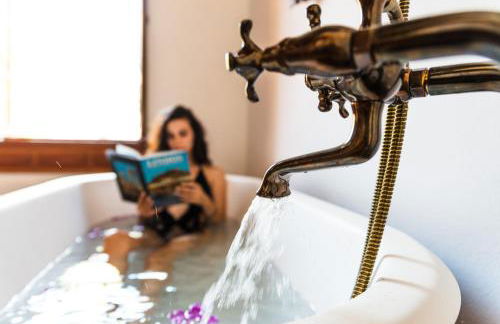 Antique Villa - Photo 16