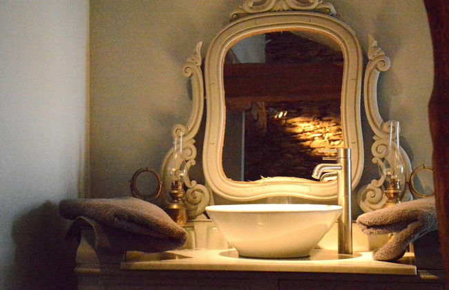 Cozy Holiday Home in Bièvre with Hot Tub - Foto 17