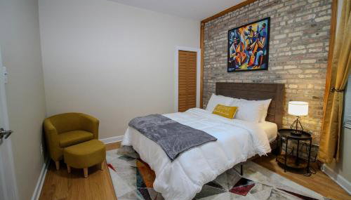 Queen Beds, Long Stay, Garage Parking, Near Train - Foto 4