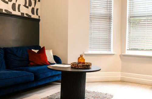 Spacious Stylish Home with FREE Parking 10 Mins to Manchester Centre & AO Arena Ideal for Groups & Long Stays - Foto 5