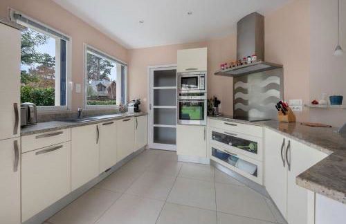 Grande maison familiale avec piscine et jardin - Foto 15