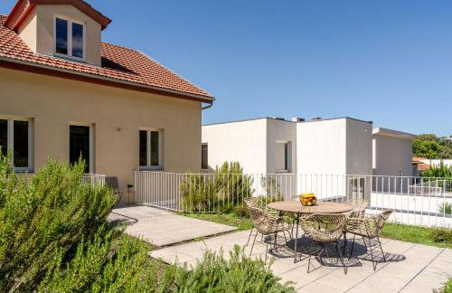 Lovely Apartments in the Heart of Guimarães by HostWise - Foto 77