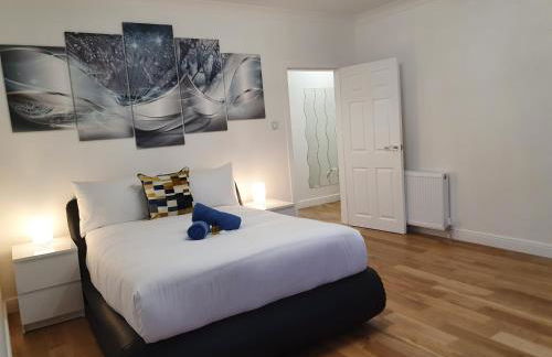 Glasgow Comfortable and Modern 3 Bedroom Mid Terraced Villa - Foto 45