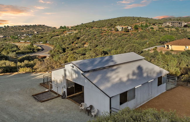 New Luxury Prescott Lynx B B 4k ft2 Sleeps 22 - Photo 75