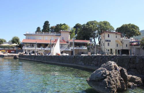 CAPTAIN'S HOUSE Lovran - 4 stars - no neighbors - Photo 1