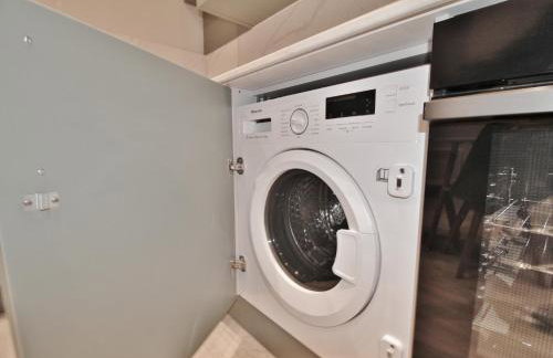 Fantastic 2 Bed Penthouse With Free Parking in Acton - Foto 26