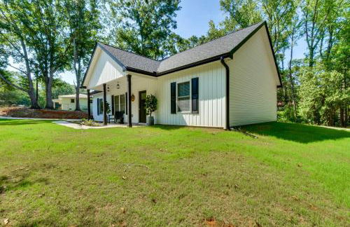 1 Mi to Lake Hartwell Updated Retreat with Patio! - Foto 31