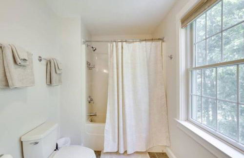 Beautiful Stay in Downtown Freeport - Foto 2