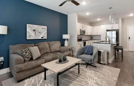 Landing Stylish 1BD Clubhouse Pool - Foto 1