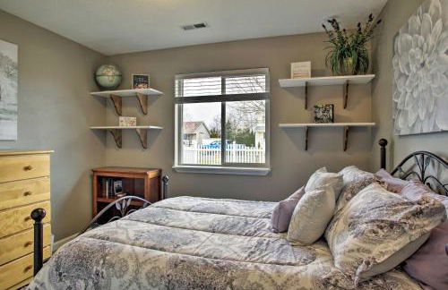 Cozy Getaway with Yard and Patio 4 Mi to Hayden Lake! - Foto 18