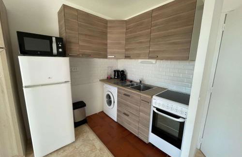 Studio climatisé 4 pers avec piscine et parking à Port Camargue - FR-1-250-230 - Photo 8