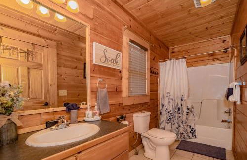*Family friendly cabin near Dollywood! - Photo 18