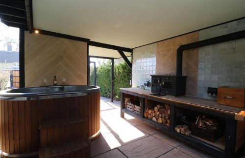 Old Rosie, By House of Pause - Foto 12