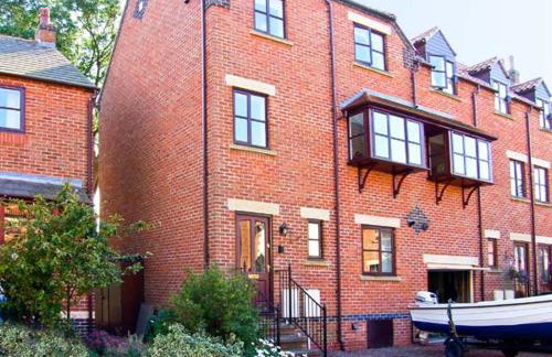 Water's Edge - Foto 1