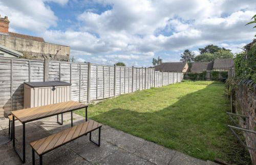 4 Bedroom Stylish House in Central Redditch - Foto 9