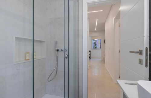 New Apartment by the Metro - Foto 13