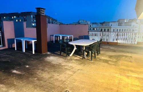 Sky Global Suites - Photo 25