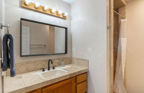 Business in Front and Fun in the Back Pets too - Photo 23